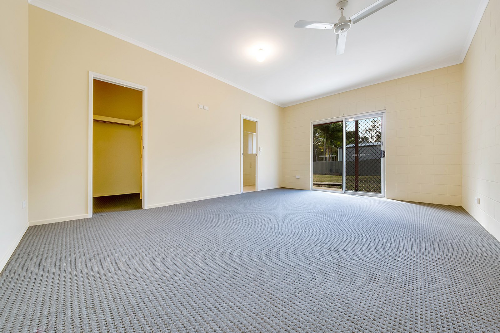 9 Strauss Court TANNUM SANDS 11