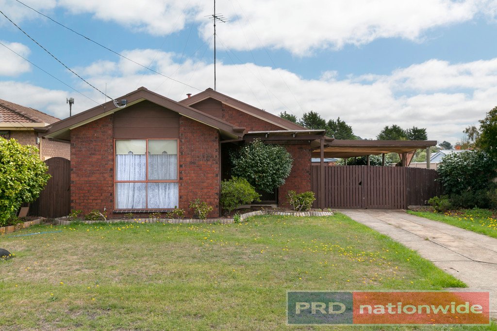 9 Stuart Court CANADIAN 1