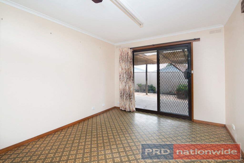 9 Stuart Court CANADIAN 4