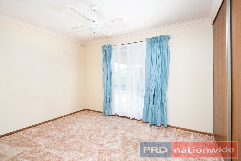 9 Stuart Court CANADIAN 6