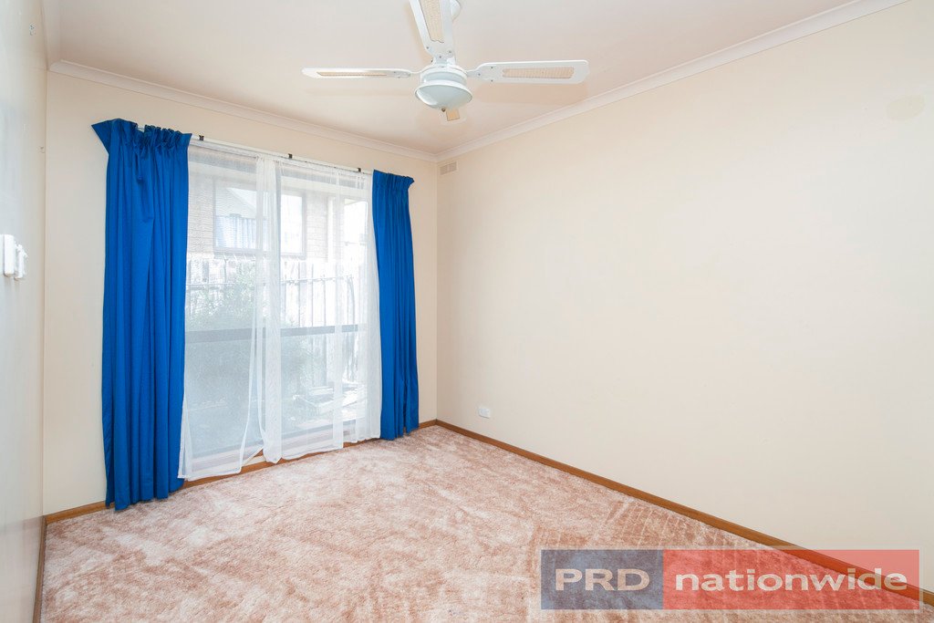 9 Stuart Court CANADIAN 8