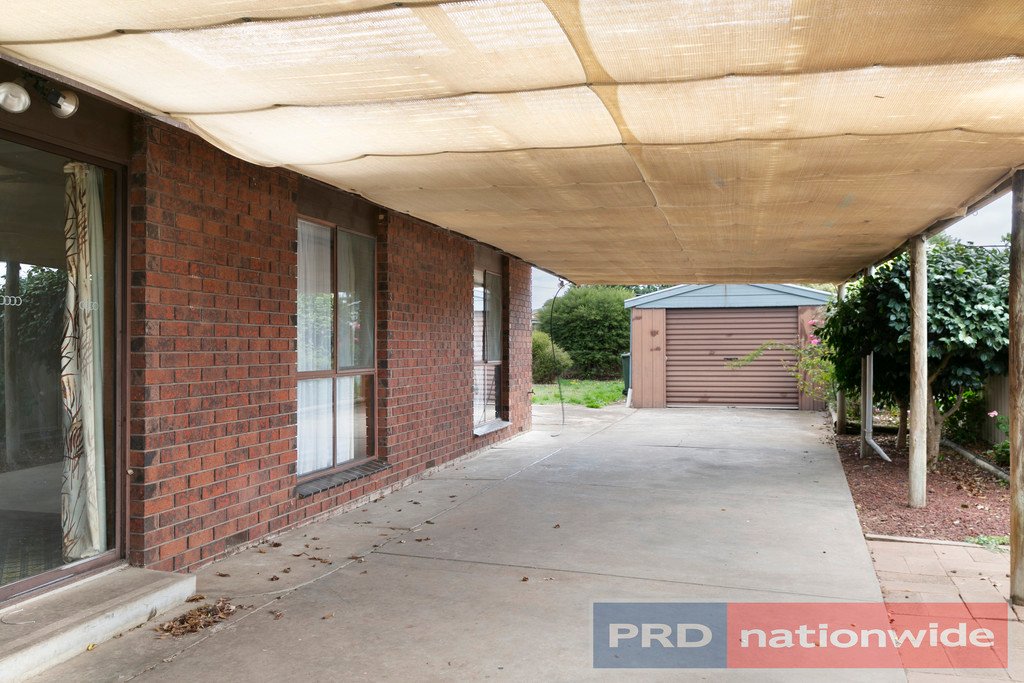 9 Stuart Court CANADIAN 9