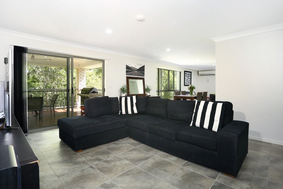 9 Sunbird Court GILSTON 10