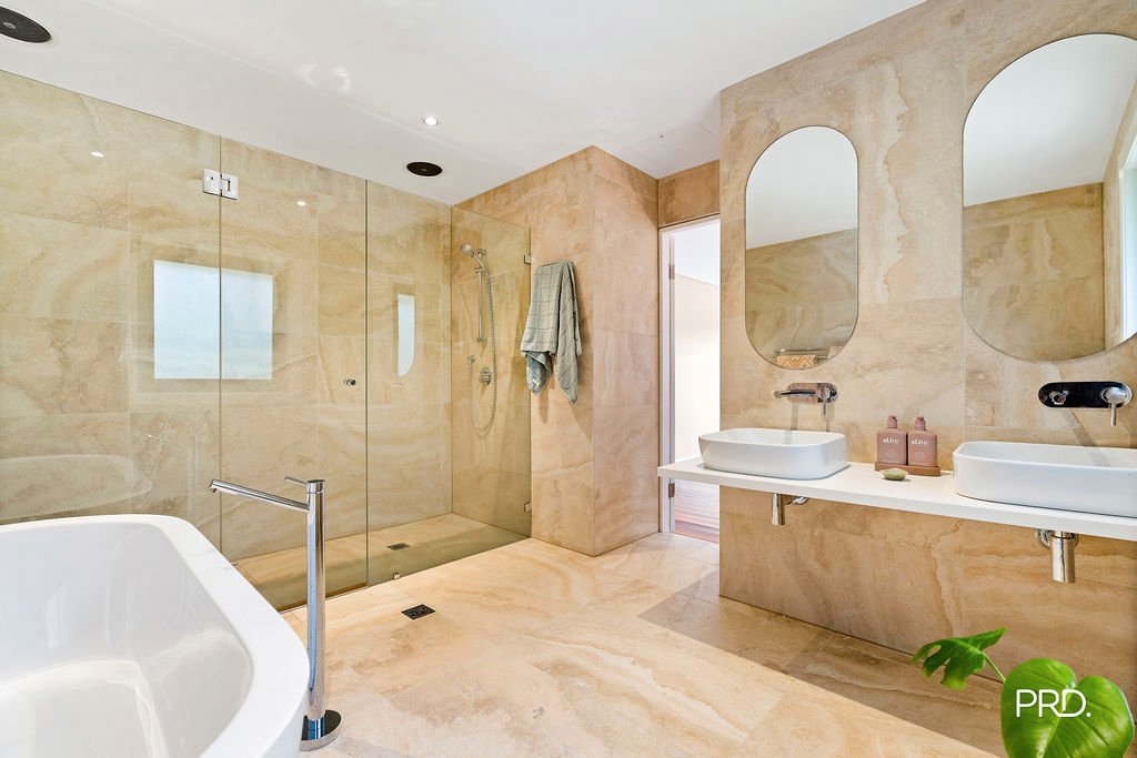 9 Sunridge Avenue HAZELBROOK 8