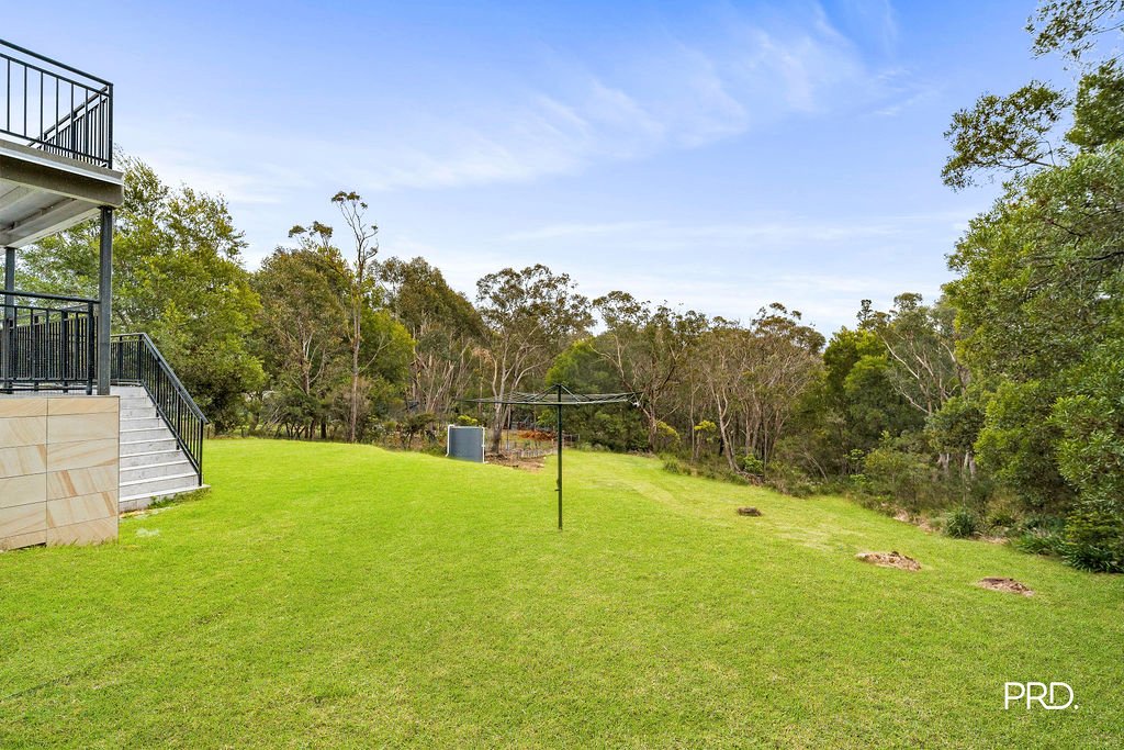 9 Sunridge Avenue HAZELBROOK 11