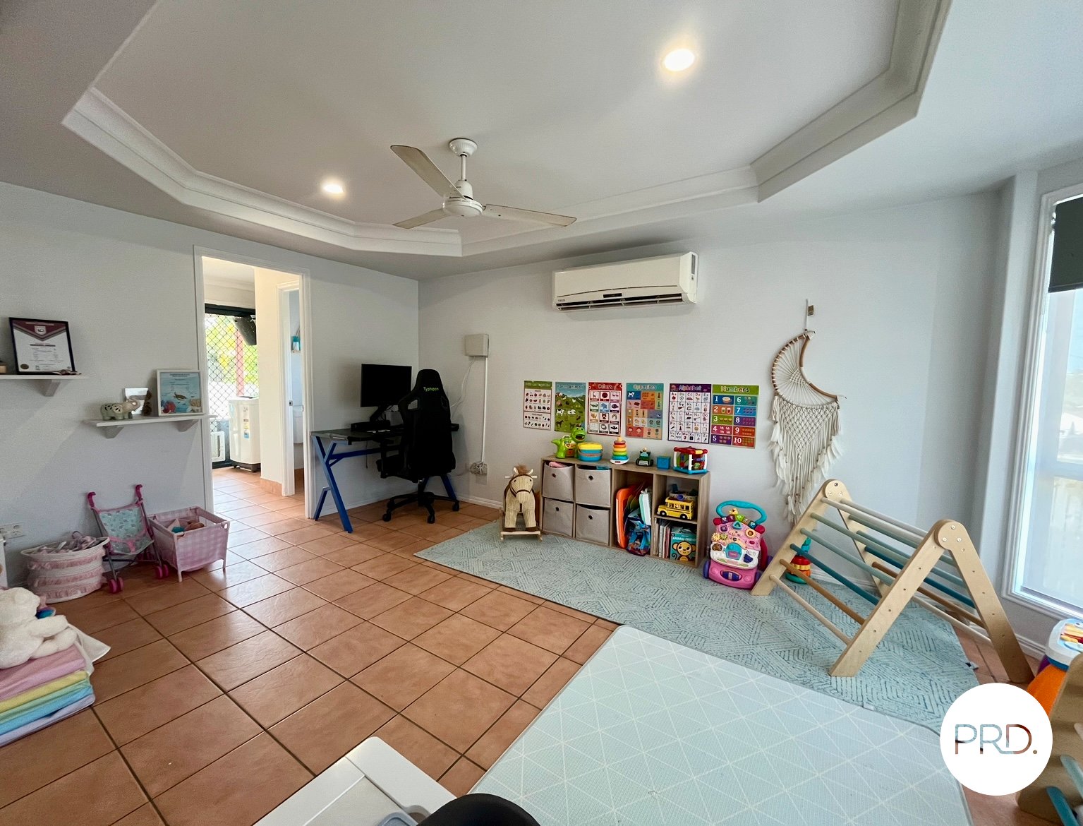 9 Swains Court BOYNE ISLAND 4