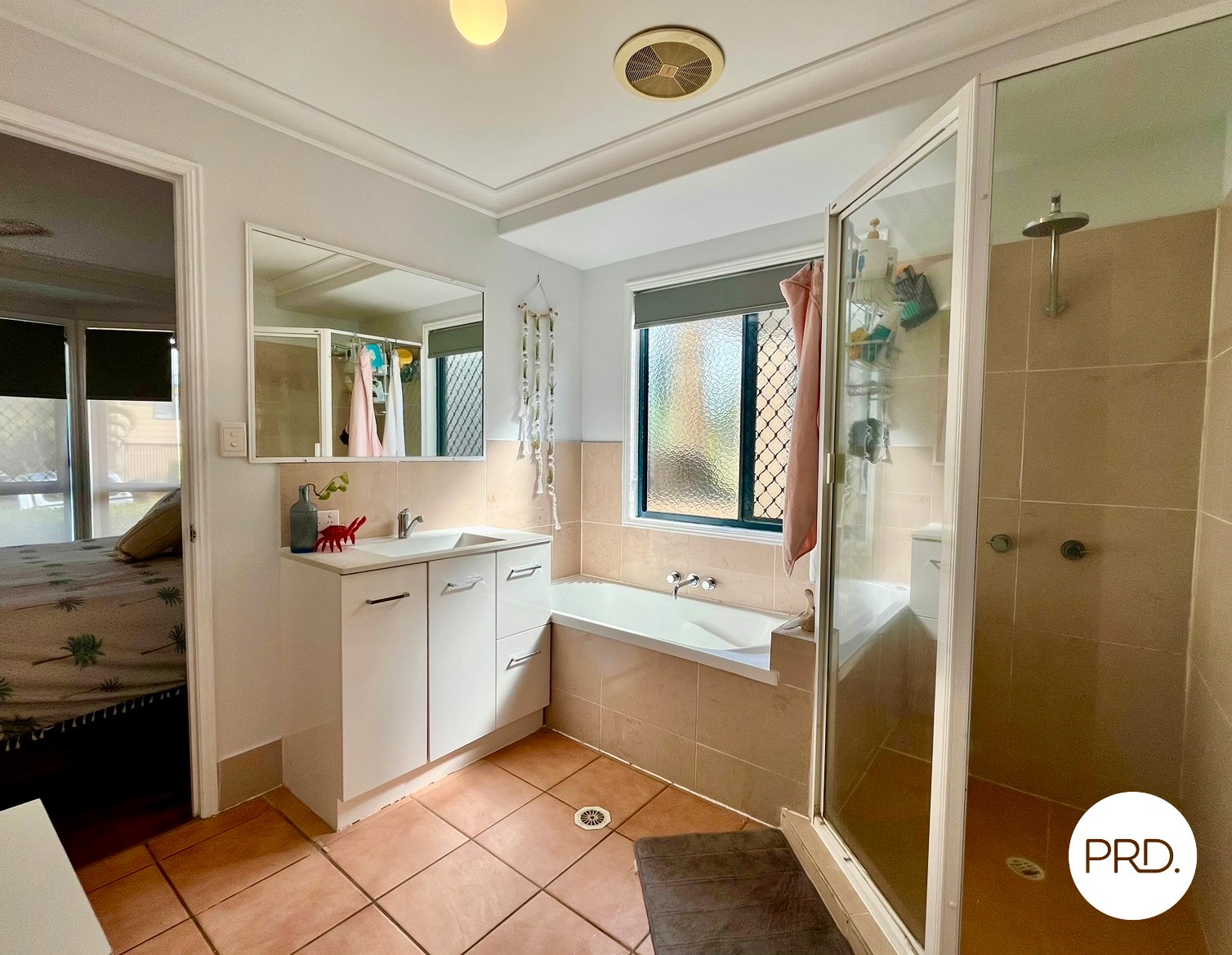 9 Swains Court BOYNE ISLAND 7