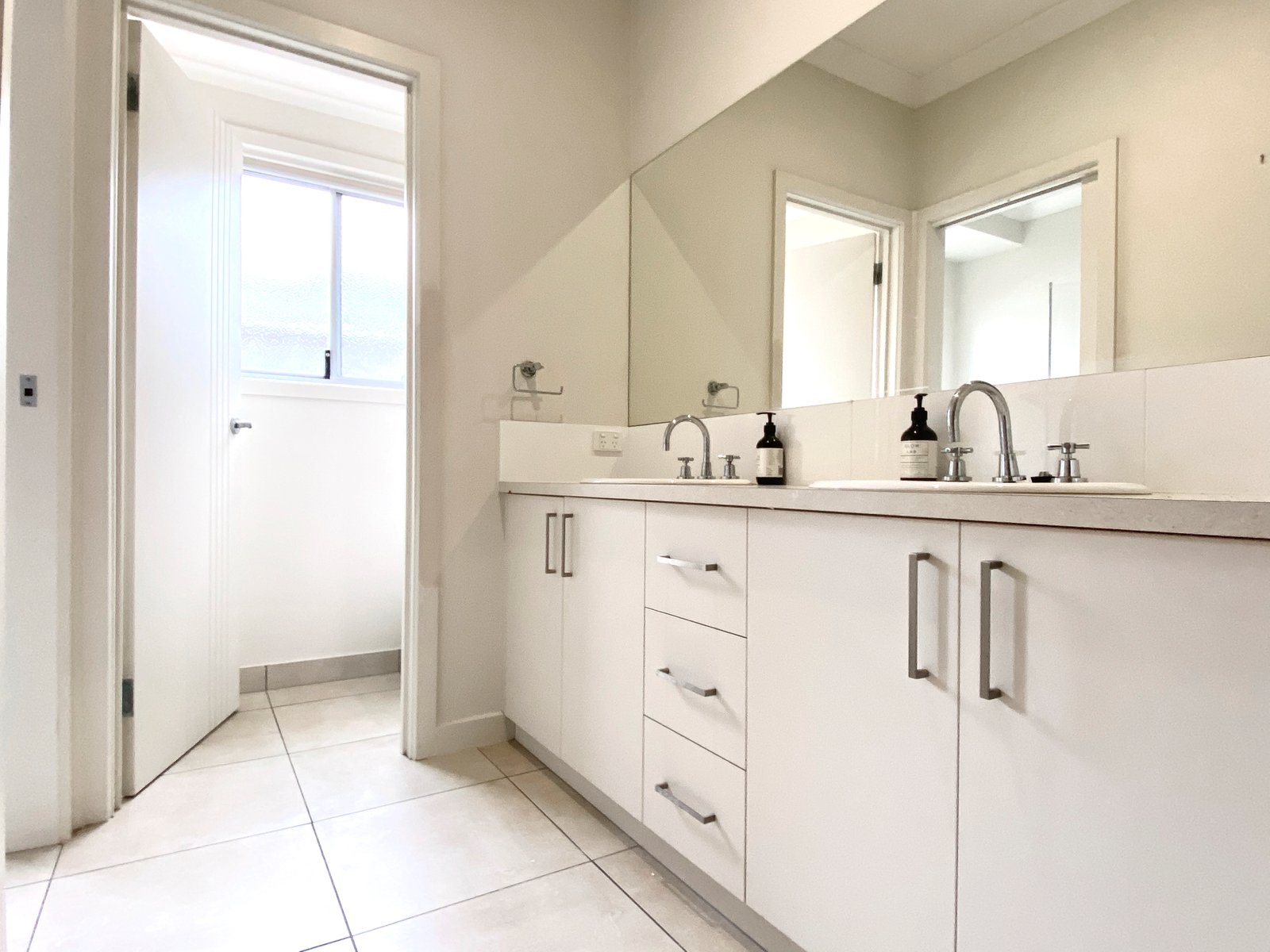 9 Swallow Street THURGOONA 3