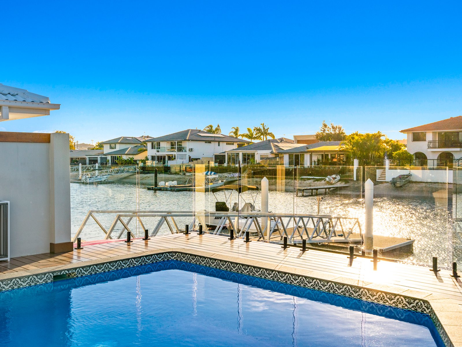 9 Swordfish Court PALM BEACH 7