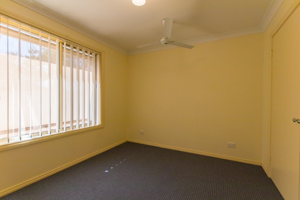 9 Sydney Street TUMUT 10
