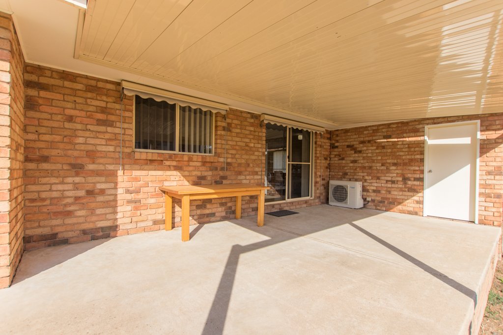 9 Sydney Street TUMUT 12