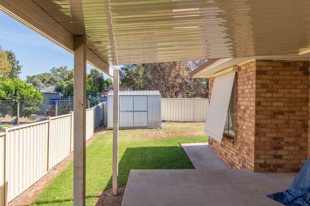 9 Sydney Street TUMUT 13
