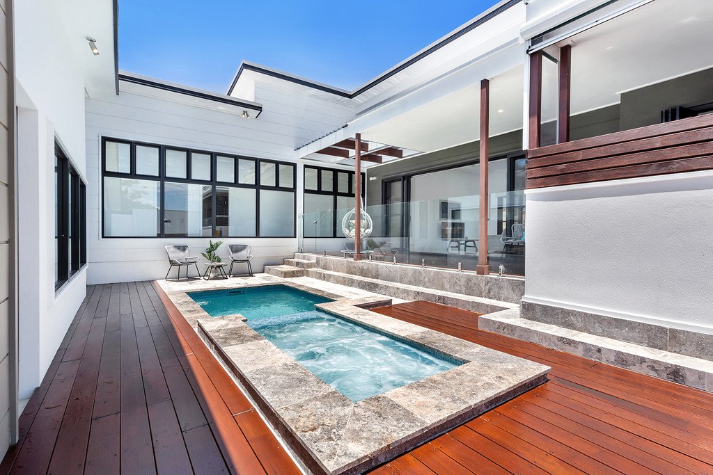 9 Tacking Street CORLETTE 1