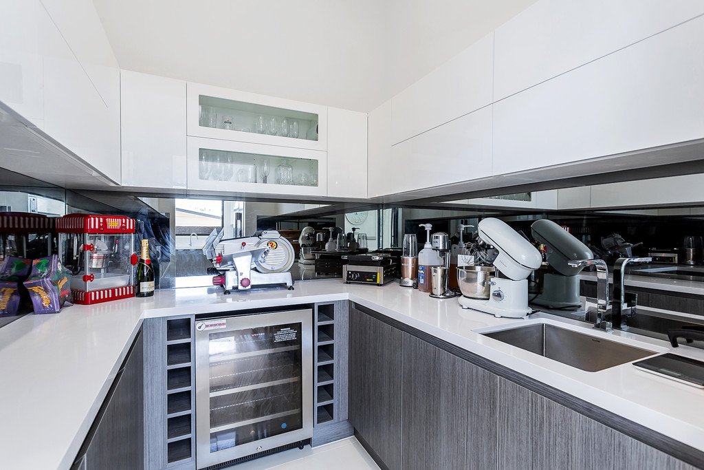 9 Tacking Street CORLETTE 8