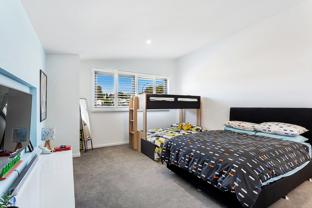 9 Tacking Street CORLETTE 24