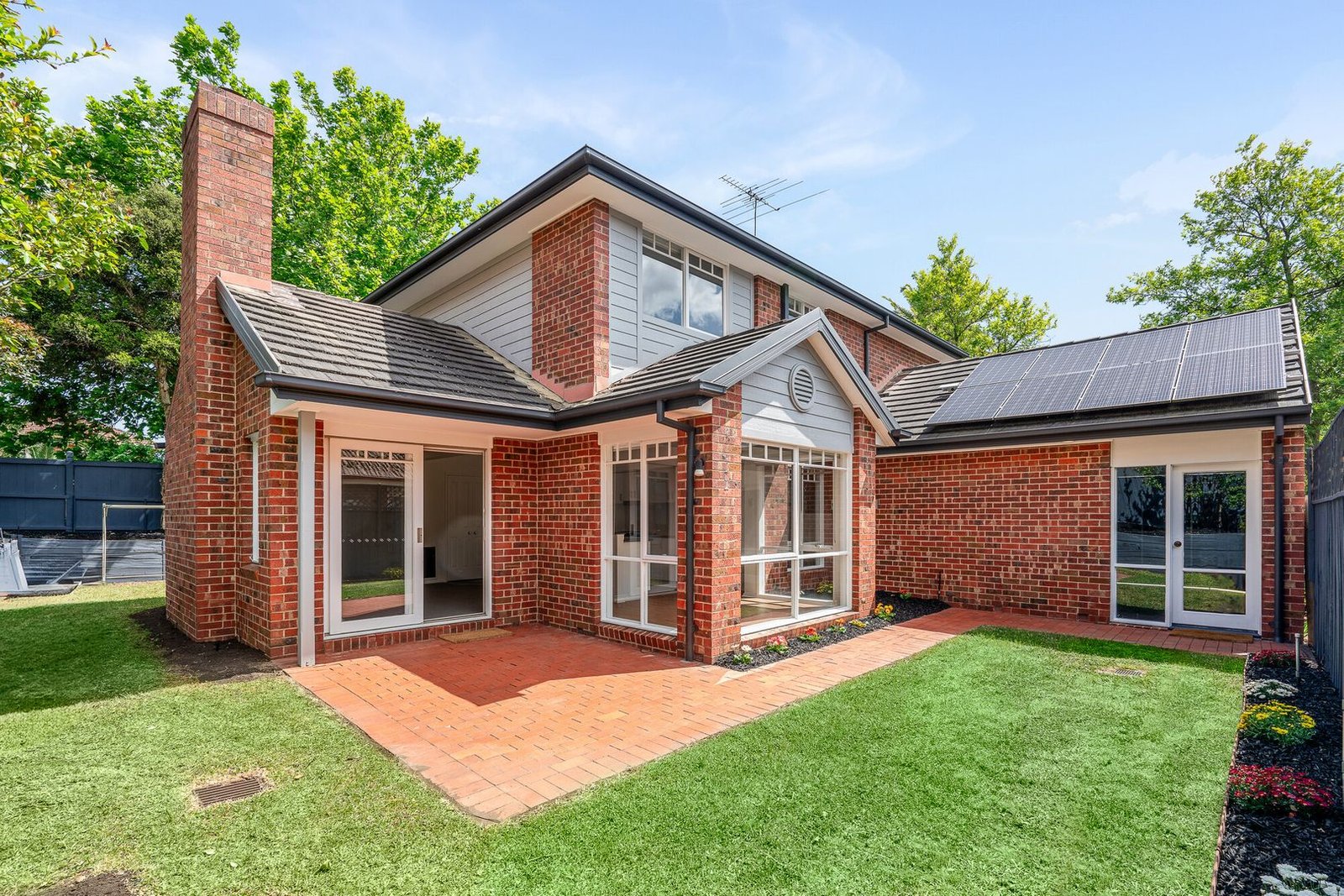 Real Estate and Property in 9 Tallis Close, Camberwell, VIC