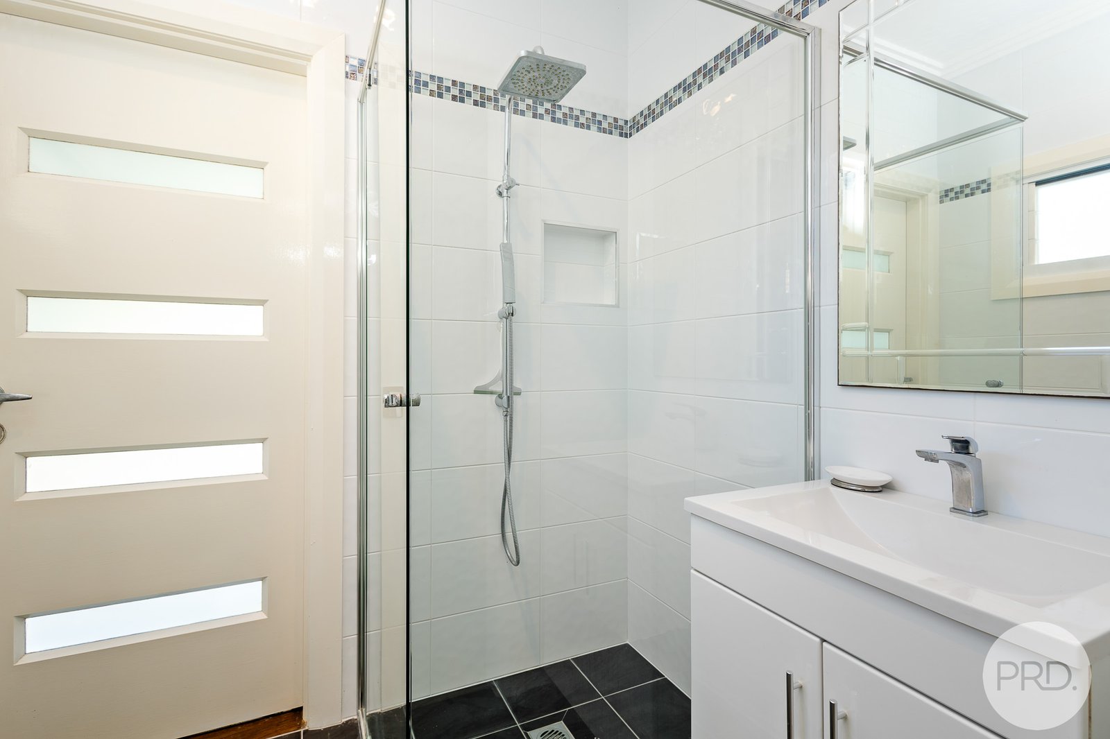 9 Tanilba Avenue TANILBA BAY 9