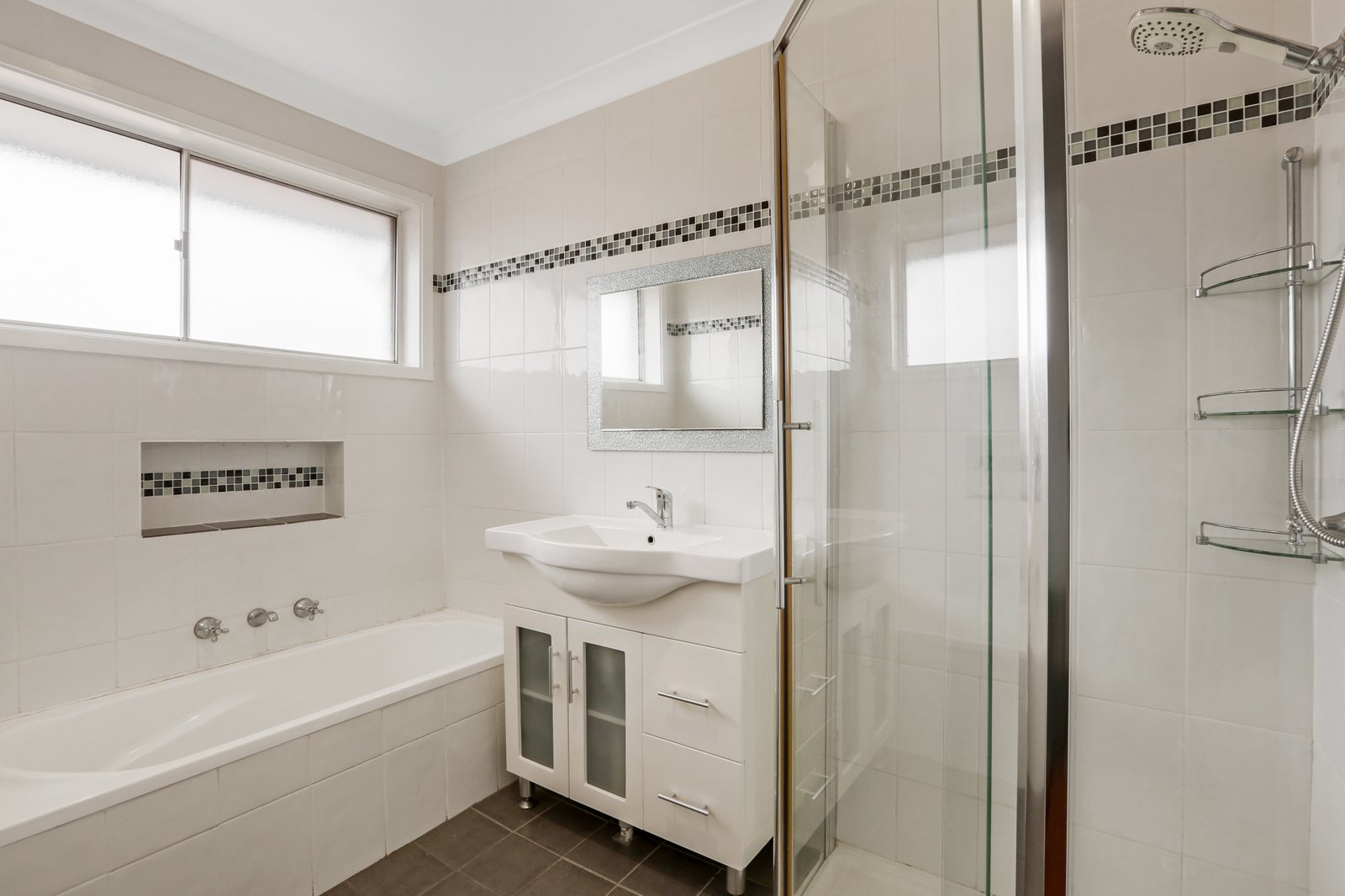 9 Tarana Avenue KANAHOOKA 8