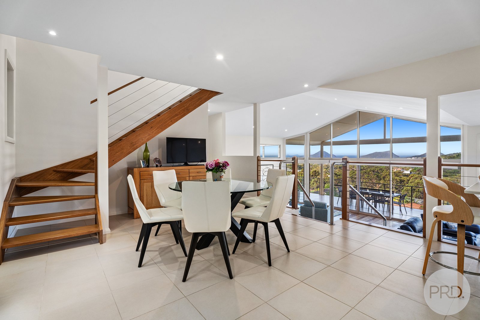 9 Tareebin Road NELSON BAY 6