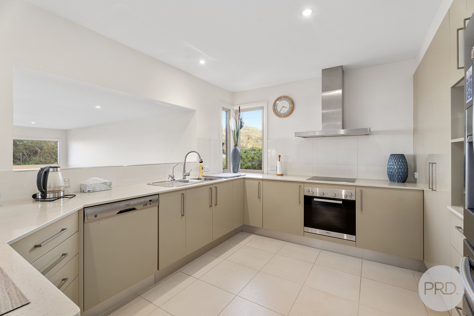 9 Tareebin Road NELSON BAY 8