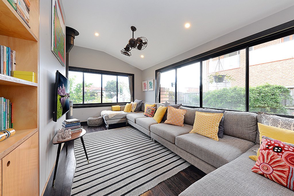 9 Tasman Street PHILLIP BAY 3