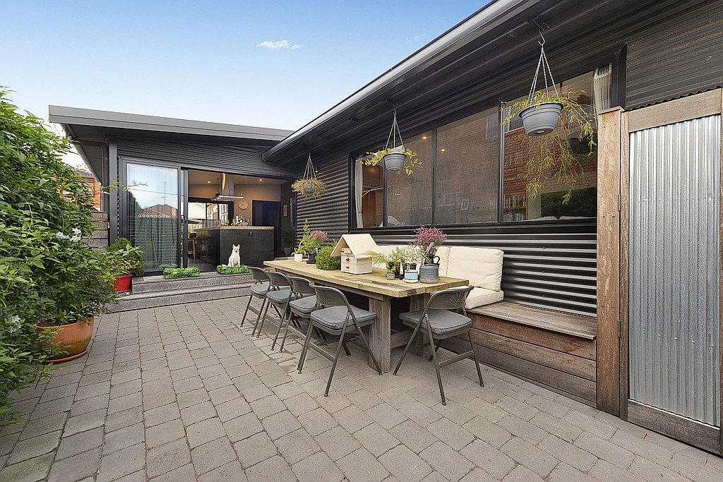 9 Tasman Street PHILLIP BAY 11