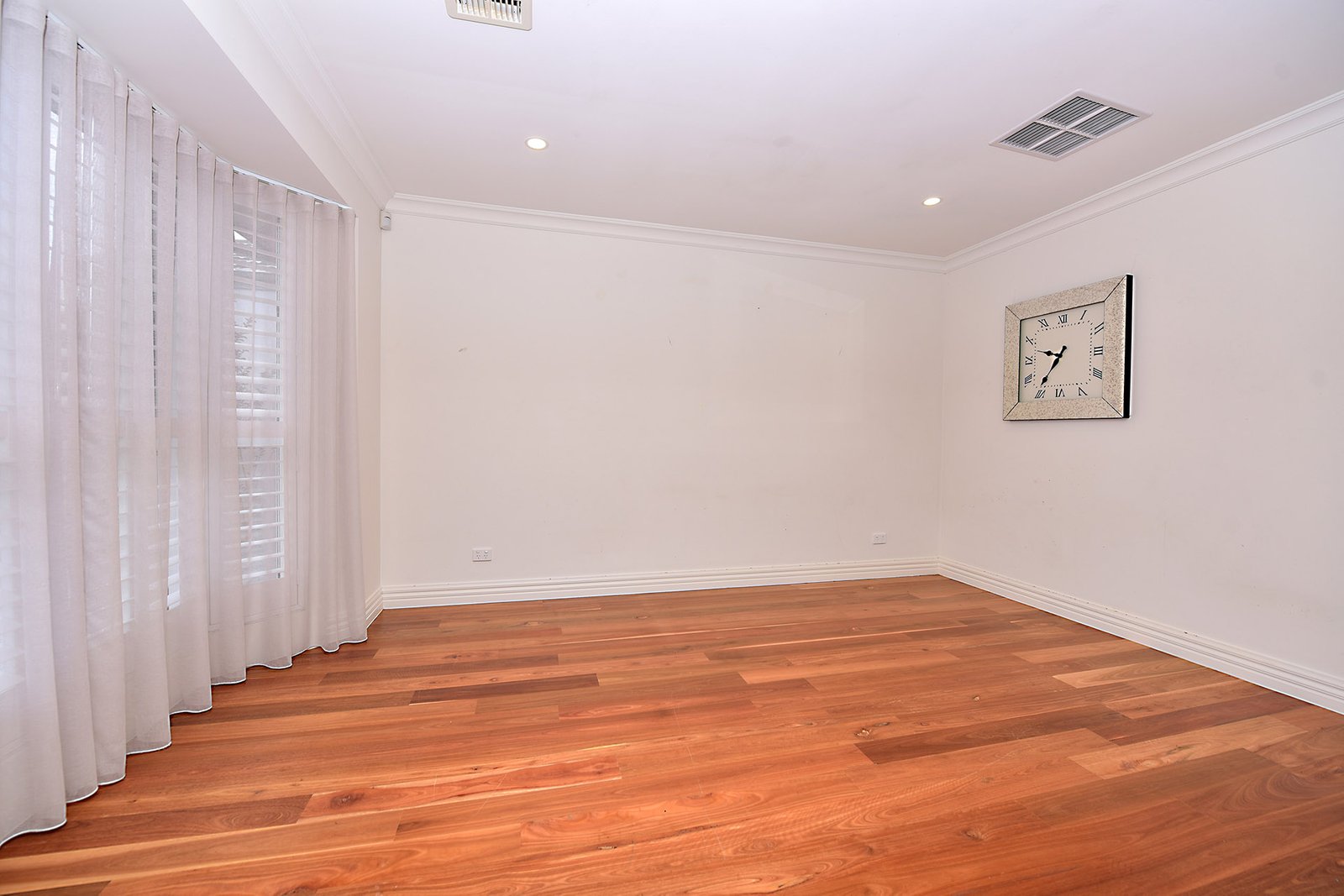 Gallery: 9 Tatyoon Close