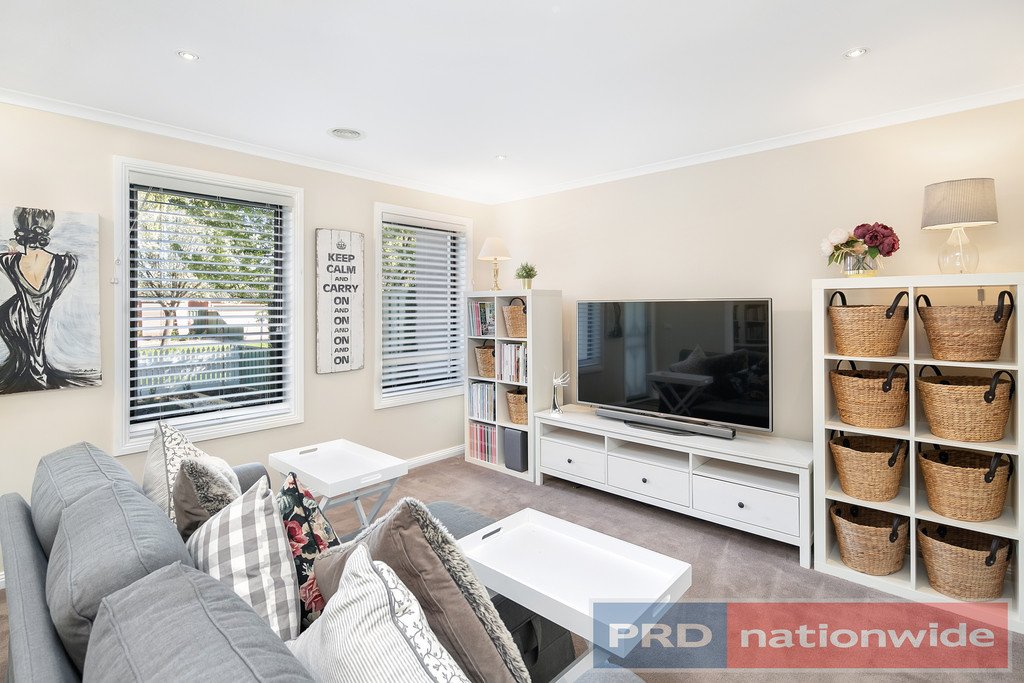 9 Taunton Place LAKE GARDENS 5