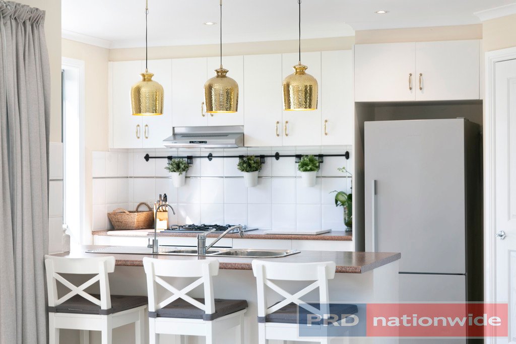 9 Taunton Place LAKE GARDENS 11