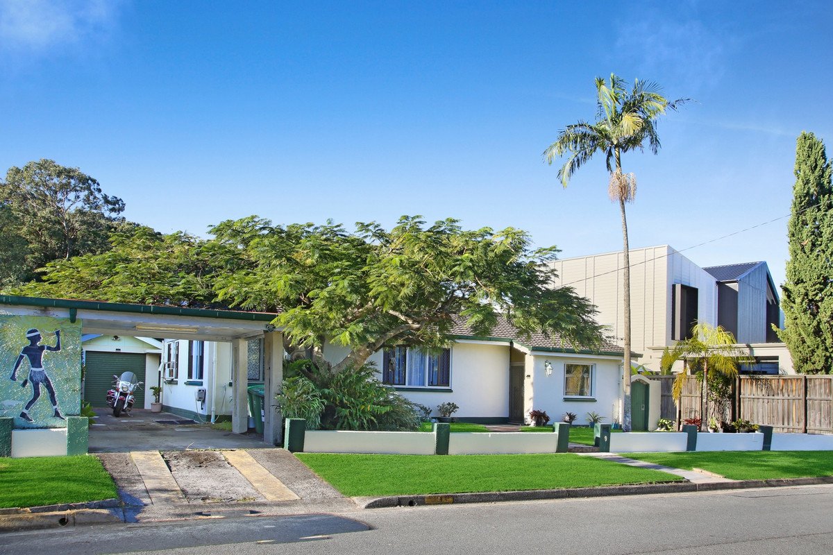 9 Tawarri Crescent Burleigh Heads 5