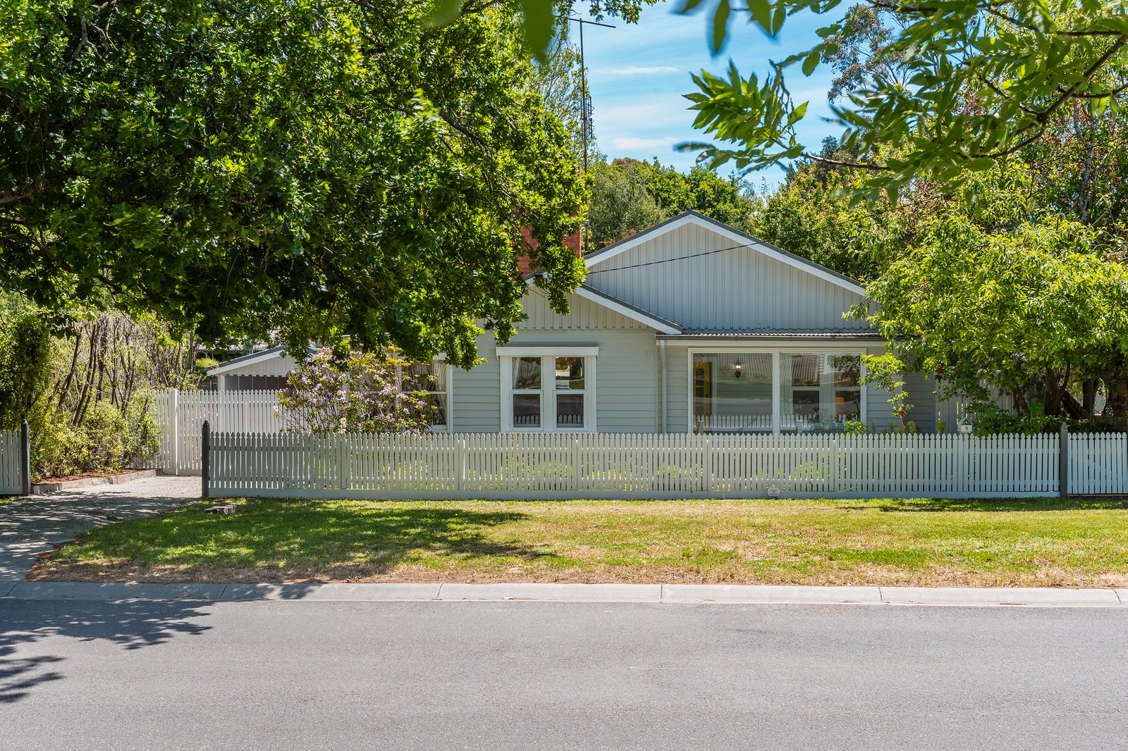 Real Estate and Property in 9 Templeton Street, Woodend, VIC