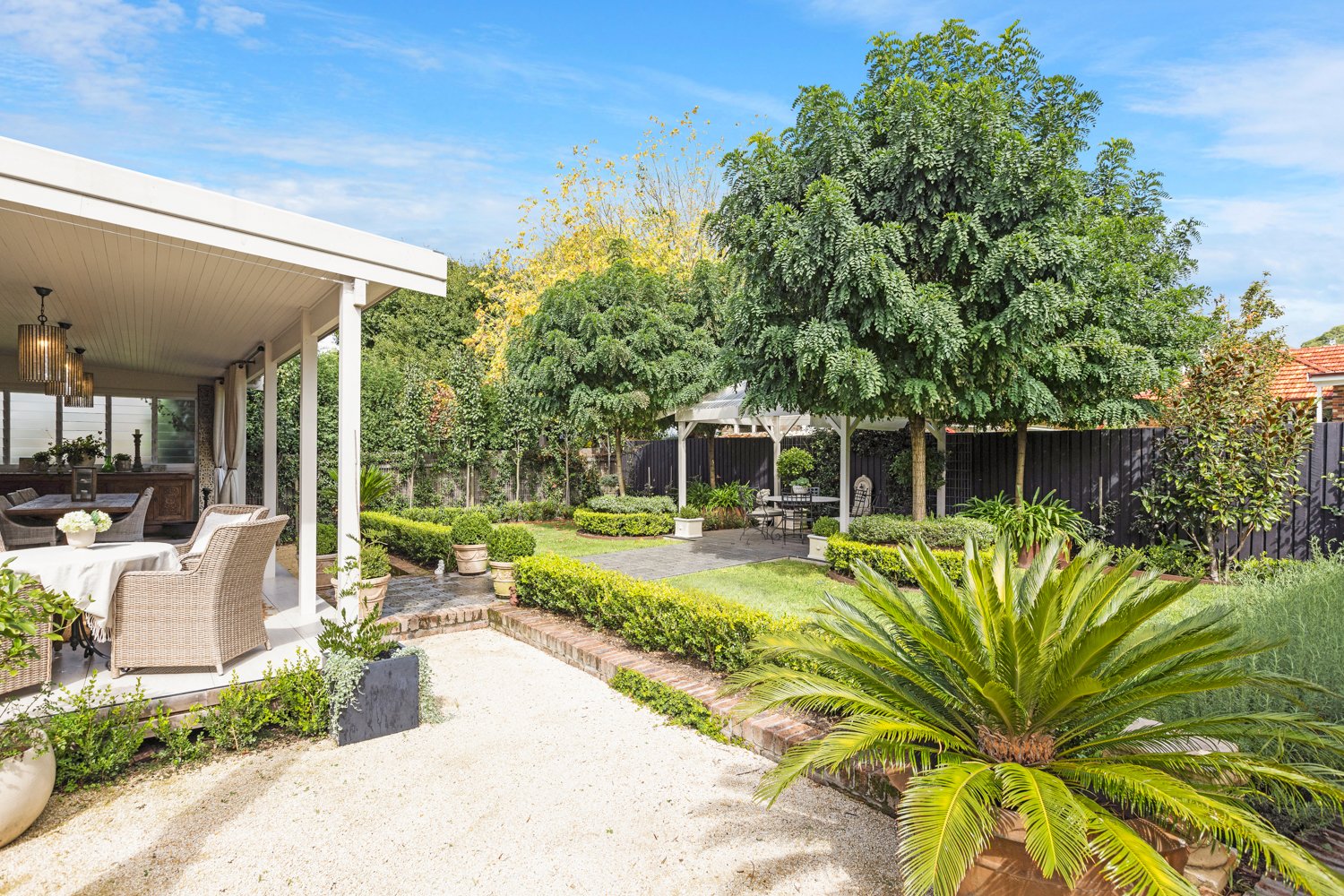 9 The Avenue LORN 28