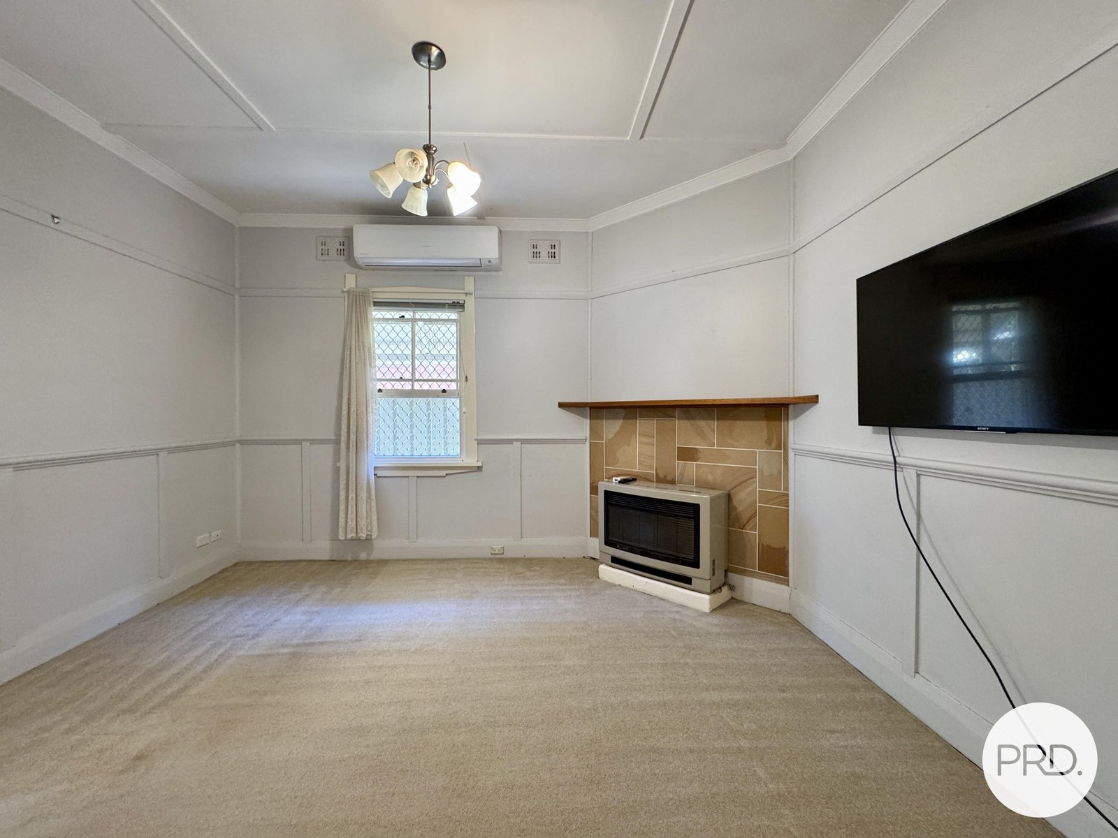 9 The Crescent QUEANBEYAN 5