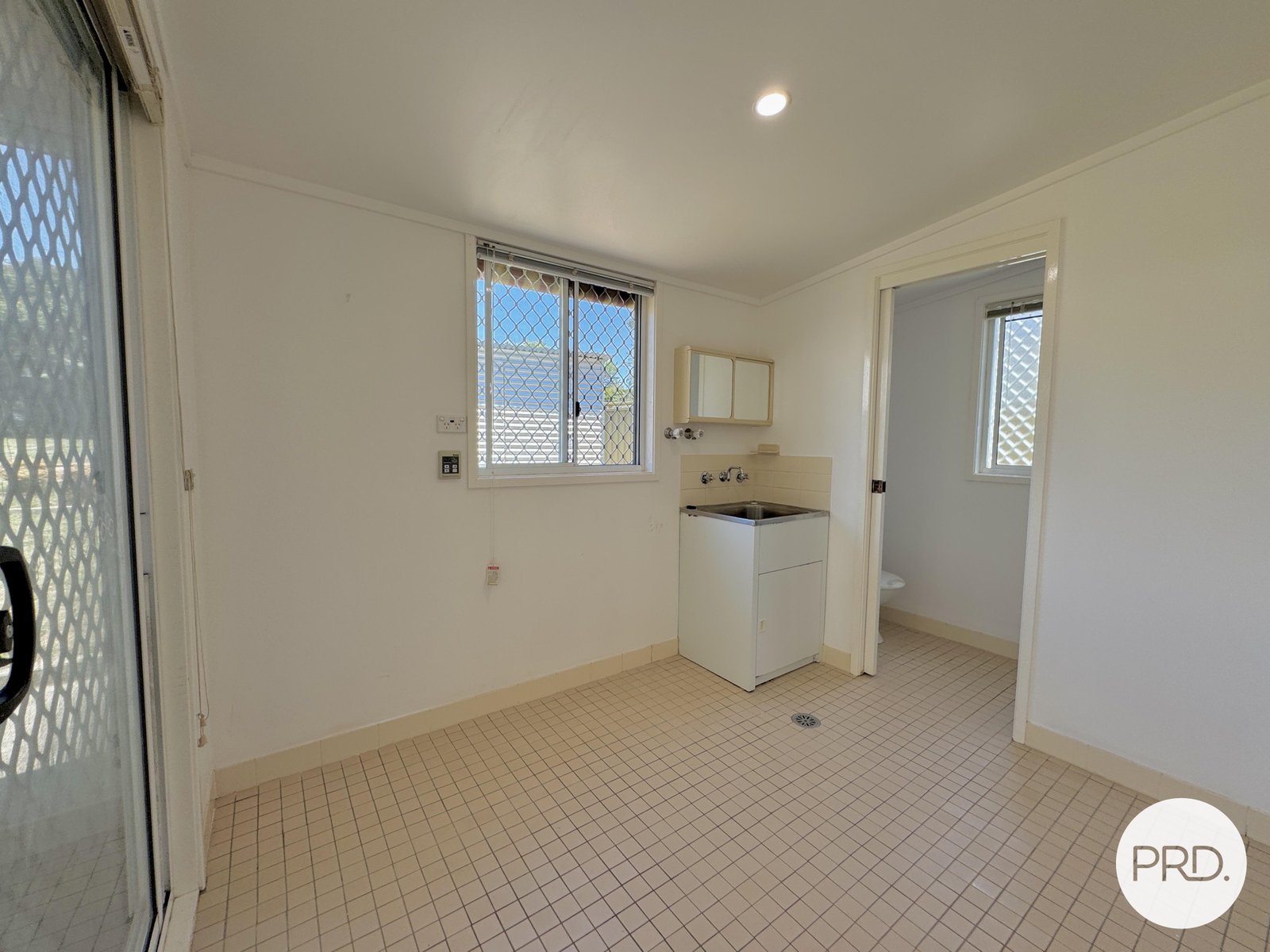 9 The Crescent QUEANBEYAN 16