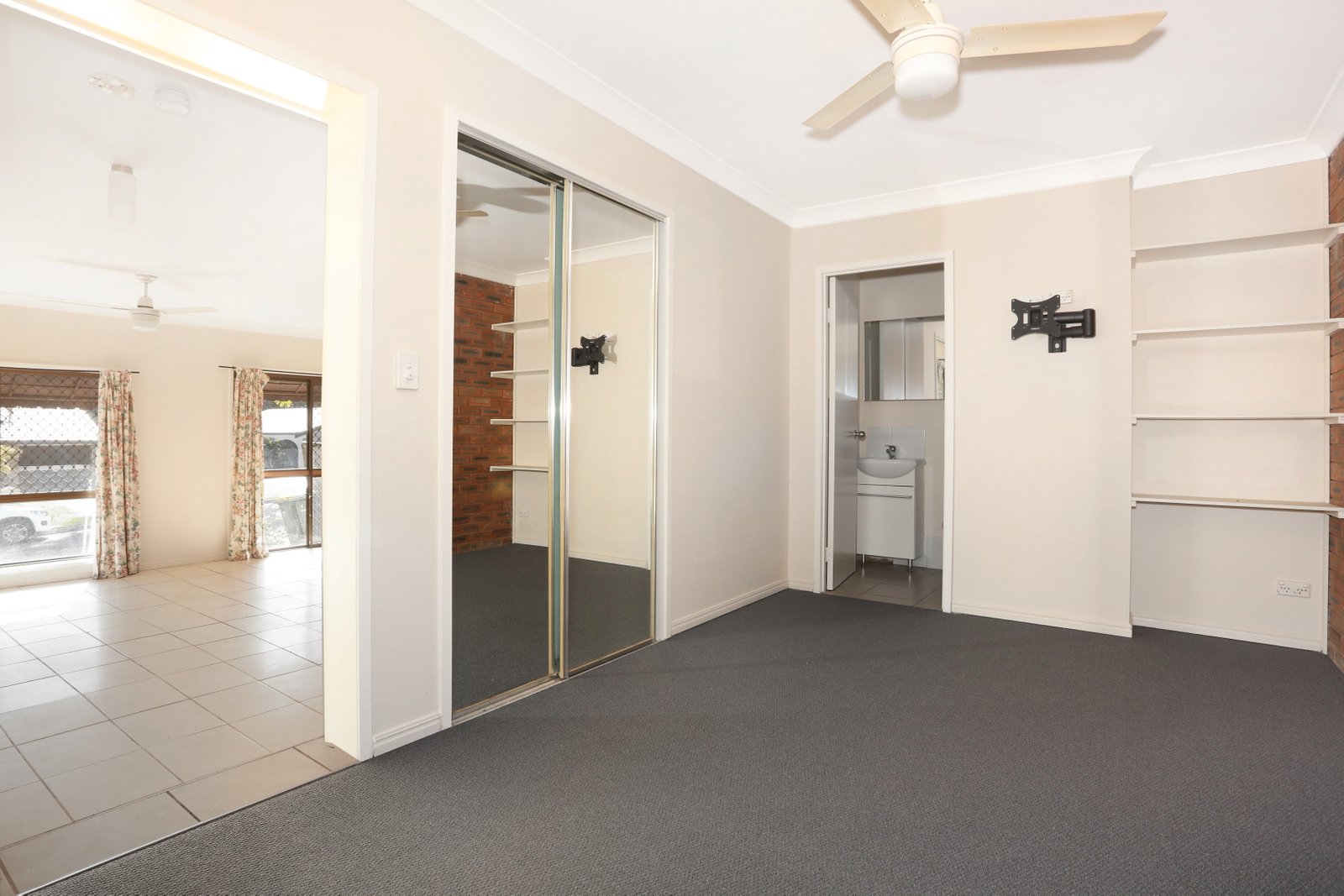 9 Theodore Place MOLENDINAR 6