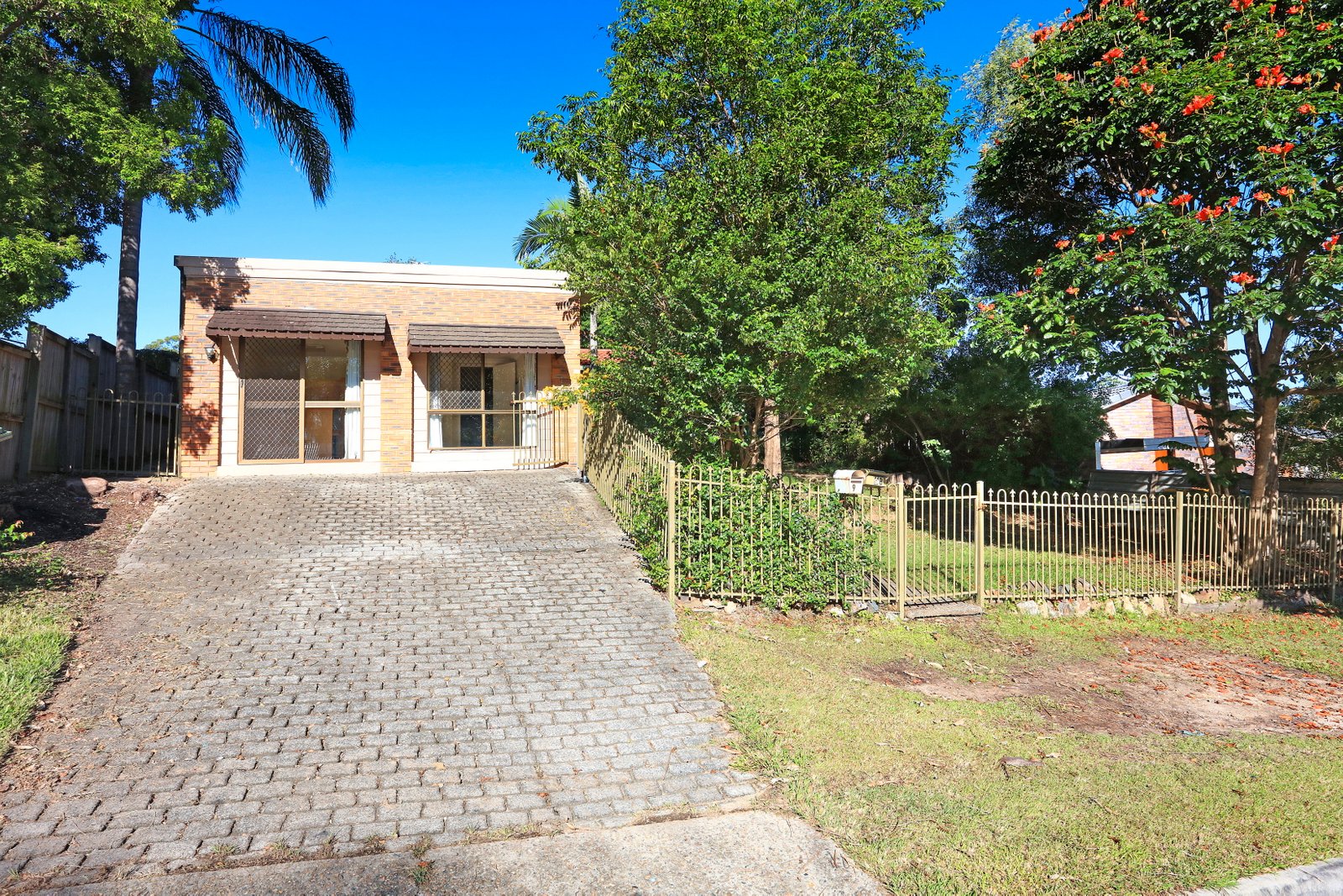 9 Theodore Place MOLENDINAR 17
