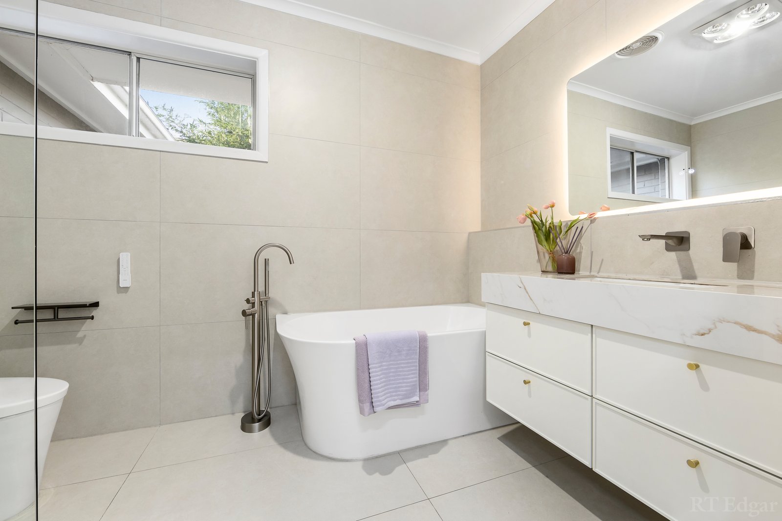 Real Estate and Property in 9 Thomas Street, Camberwell, VIC