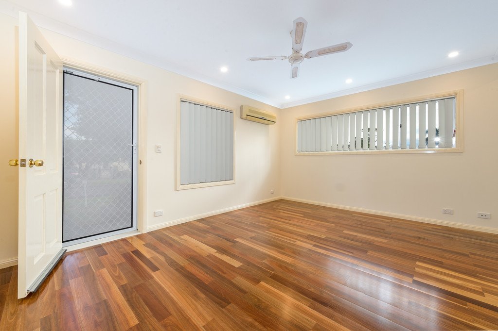 9 Thomas Street LAKE ILLAWARRA 5