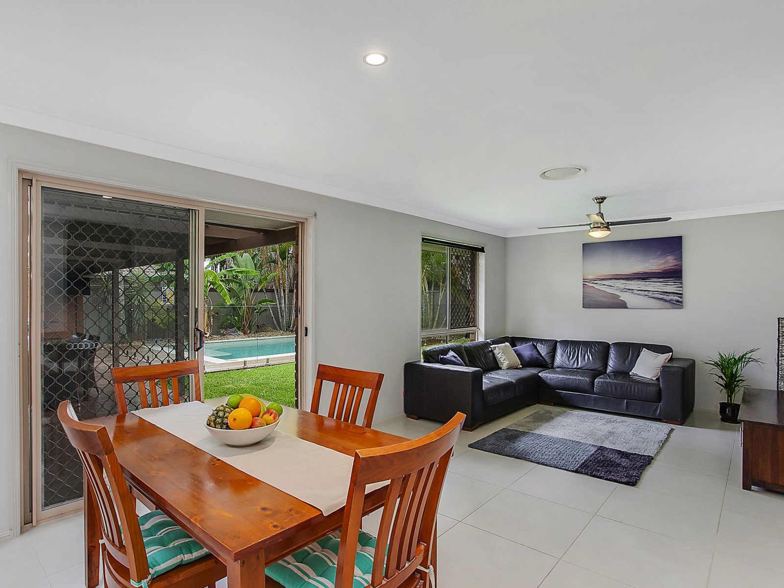 9 Thornleigh Crescent VARSITY LAKES 5
