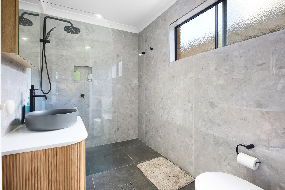9 Tillys Place Burleigh Heads 12