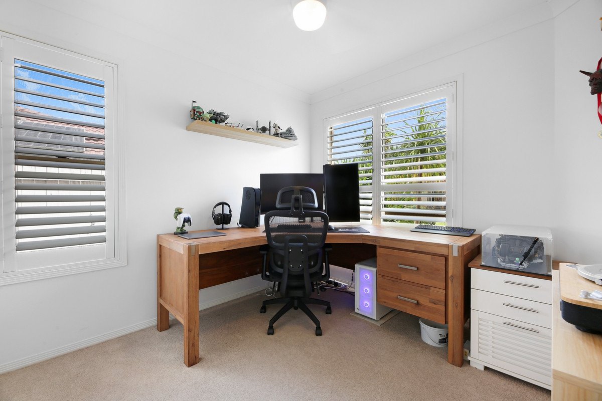 9 Tillys Place Burleigh Heads 17