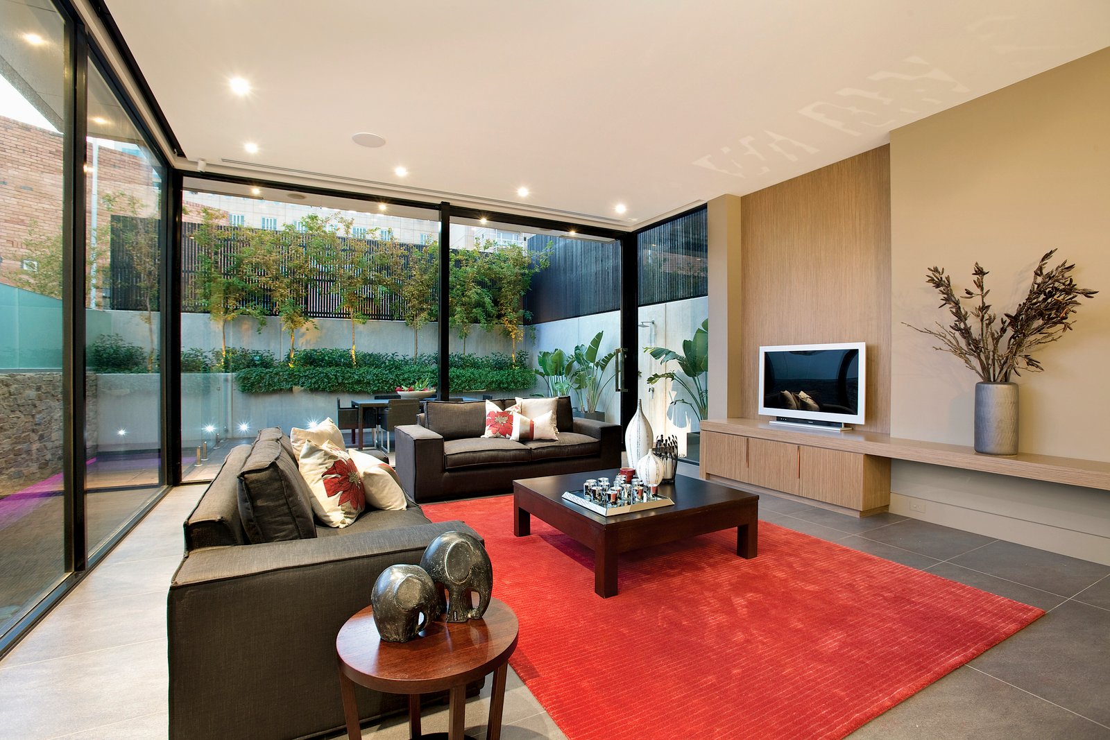 Real Estate and Property in 9 Tivoli Road, South Yarra, VIC