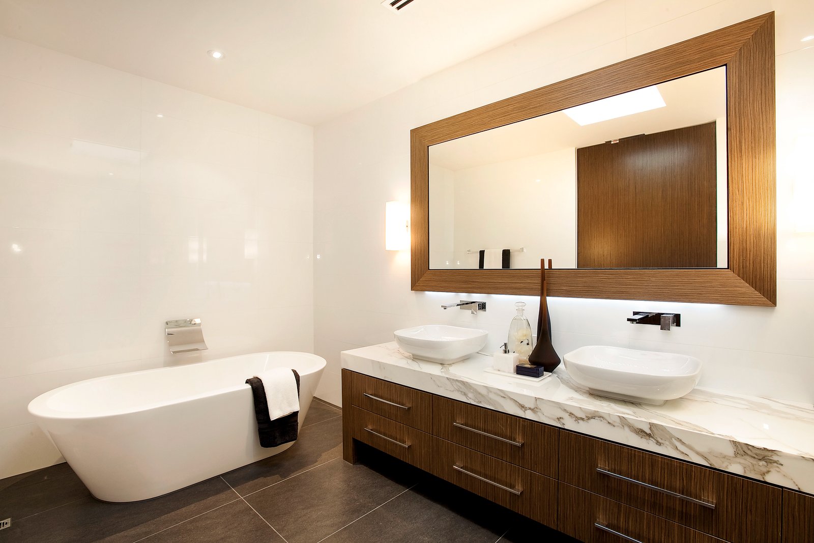 Real Estate and Property in 9 Tivoli Road, South Yarra, VIC