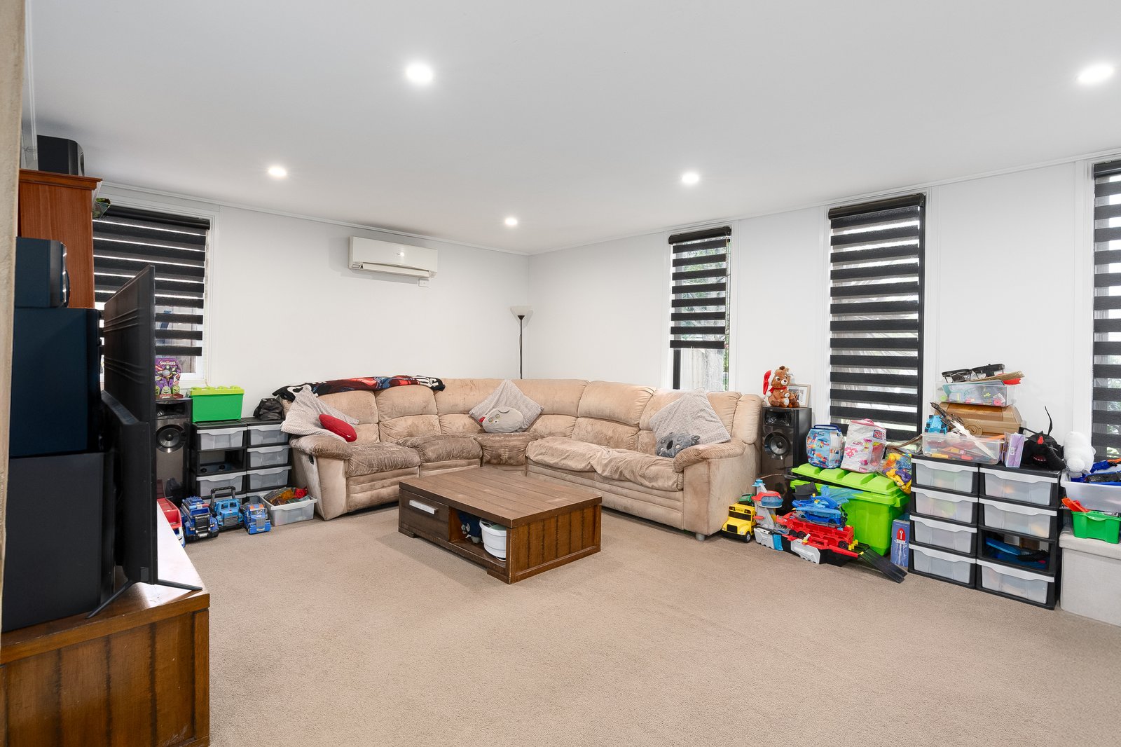 Gallery: 9 Tony Street