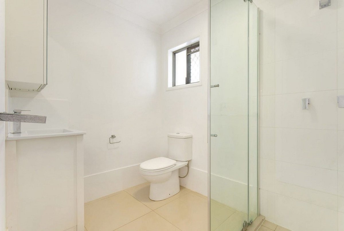 9 Toorak Park Avenue Mermaid Waters 14