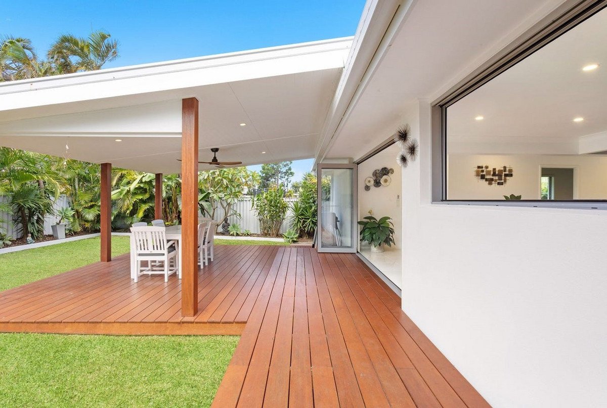 9 Toorak Park Avenue Mermaid Waters 16