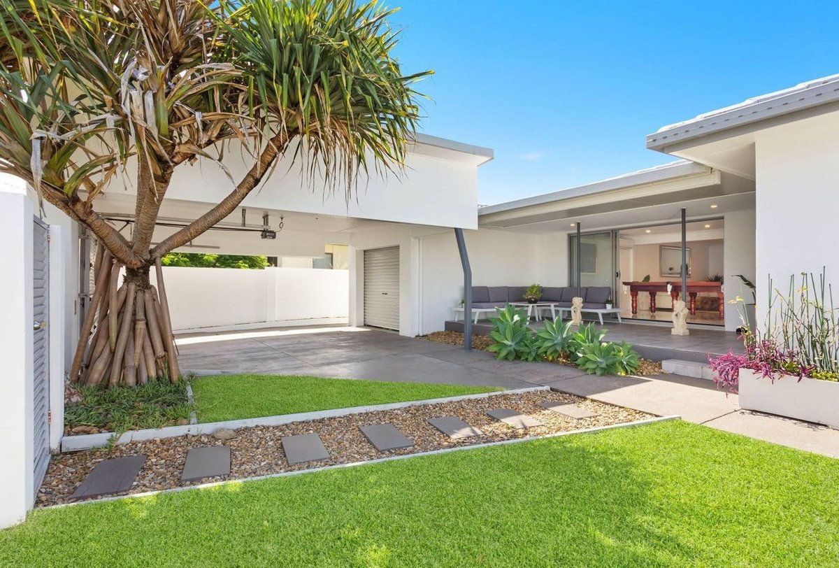 9 Toorak Park Avenue Mermaid Waters 18