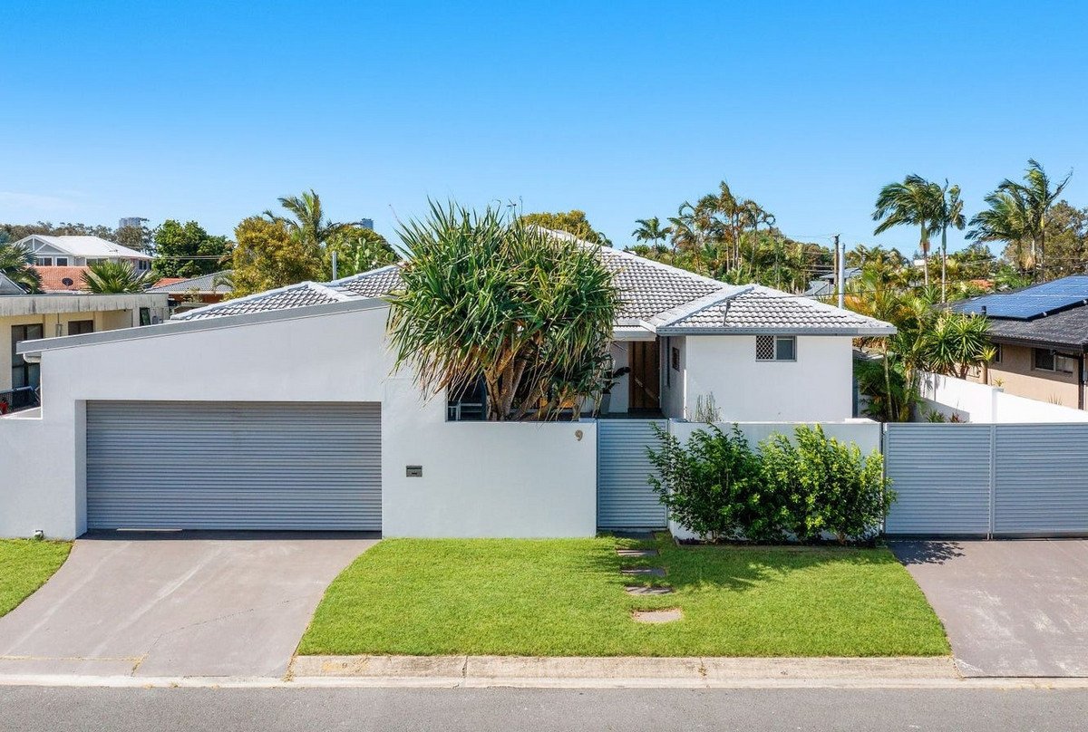 9 Toorak Park Avenue Mermaid Waters 19