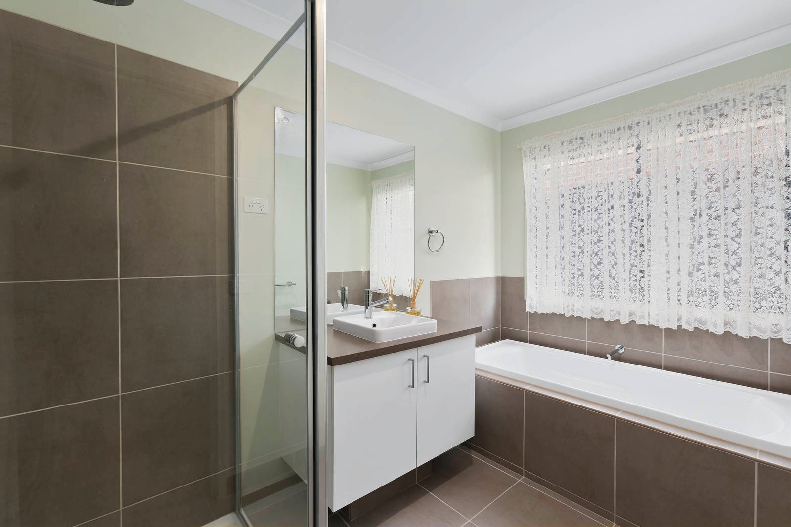 Real Estate and Property in 9 Treefern Street, Leopold, VIC