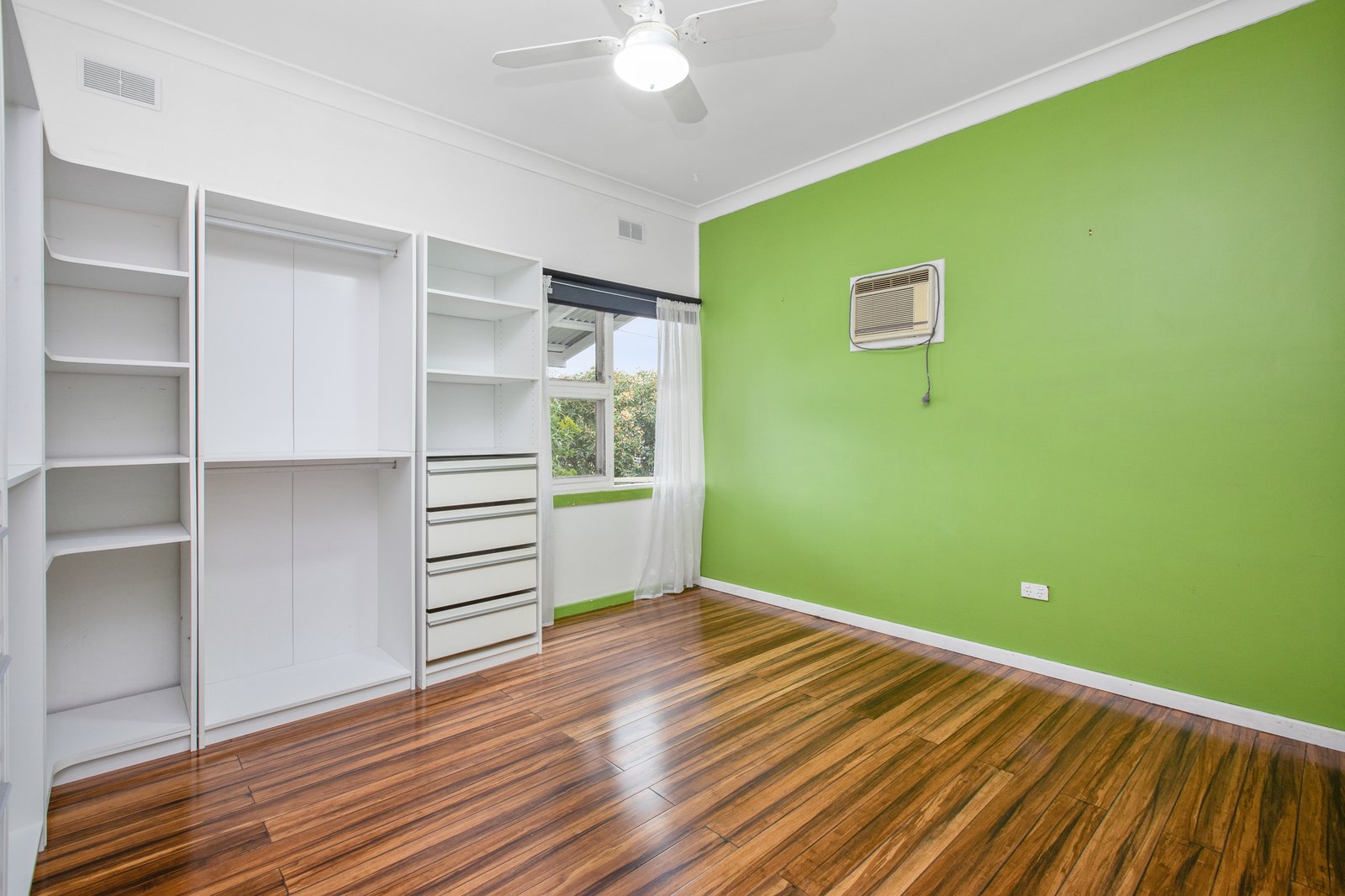 9 Trevor Street TELARAH 10